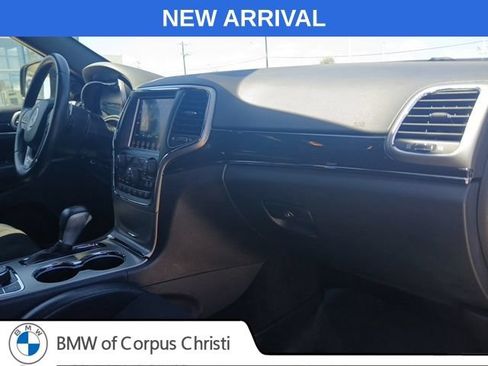 Used 2018 Jeep Grand Cherokee Trailhawk AWD/4WD image 18