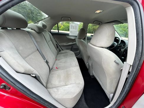 Used 2013 Toyota Corolla L FWD image 13