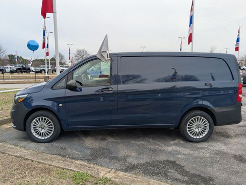 Used 2022 Mercedes-Benz Metris image 8