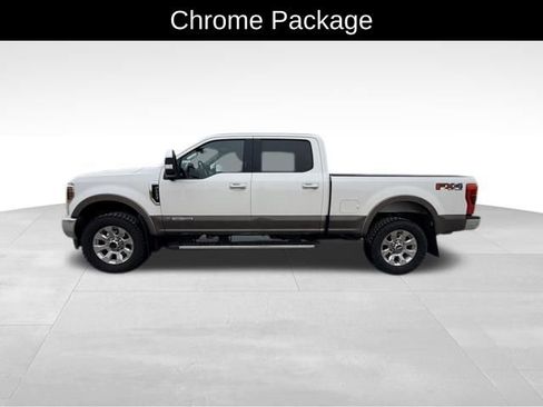 Used 2019 Ford F250 Lariat w/ Chrome Package image 4
