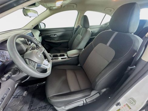 Used 2024 Nissan Sentra SV FWD image 11
