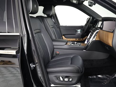 New 2026 Rolls-Royce Cullinan image 34