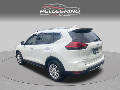 Used 2017 Nissan Rogue S w/ S Appearance Package AWD/4WD image 4