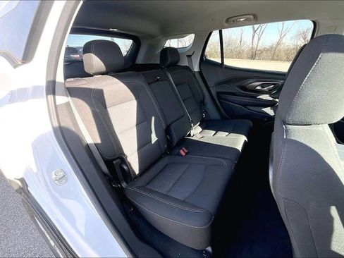 Used 2023 GMC Terrain SLE w/ Driver Convenience Package image 37