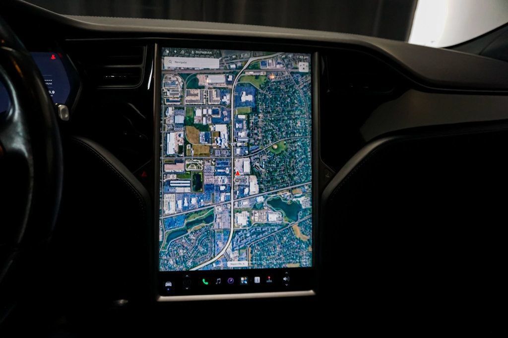 Used 2018 Tesla Model S AWD image 12