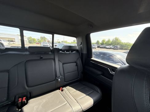 Certified 2024 GMC Sierra 2500 Denali w/ Denali Reserve Package AWD/4WD image 12