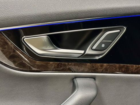 Used 2018 Audi Q7 3.0T Prestige w/ Prestige Package AWD/4WD image 23