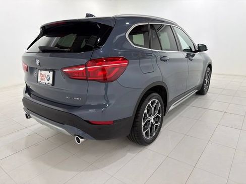 Used 2021 BMW X1 xDrive28i w/ Convenience Package AWD/4WD image 5