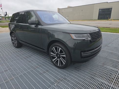 Used 2023 Land Rover Range Rover SE AWD/4WD image 7