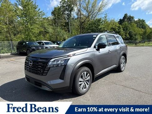 New 2026 Nissan Pathfinder SL w/ Cargo Package AWD/4WD image 3