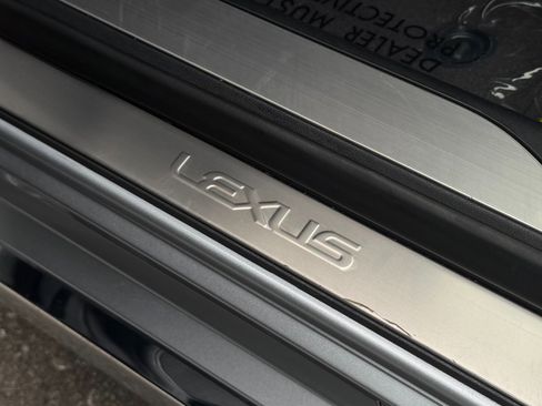 Used 2023 Lexus LS 500h AWD w/ Luxury Package image 94