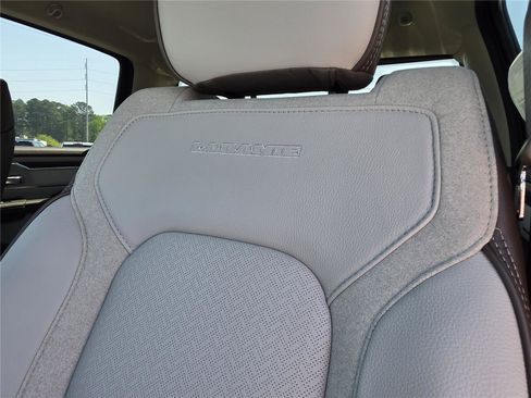 New 2026 RAM 1500 Laramie AWD/4WD image 27