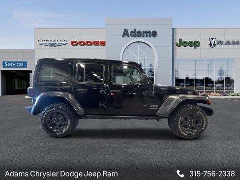 Used 2023 Jeep Wrangler Unlimited w/ Sun & Screen Package image 6