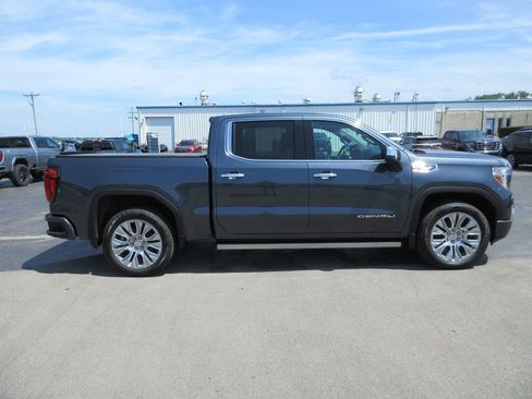 Used 2021 GMC Sierra 1500 Denali w/ Denali Premium Package AWD/4WD image 6