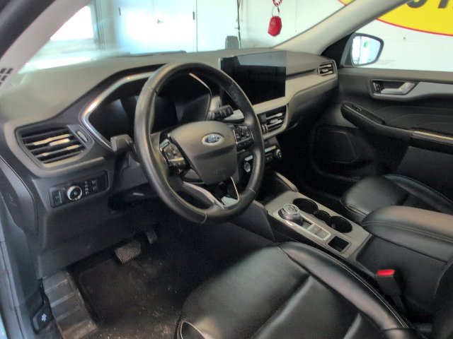 Used 2023 Ford Escape Platinum AWD/4WD image 10