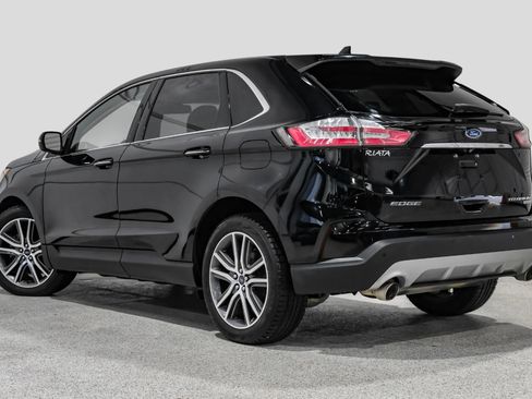Used 2019 Ford Edge Titanium image 8