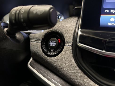 Used 2023 Jeep Compass Latitude w/ Convenience Group image 13