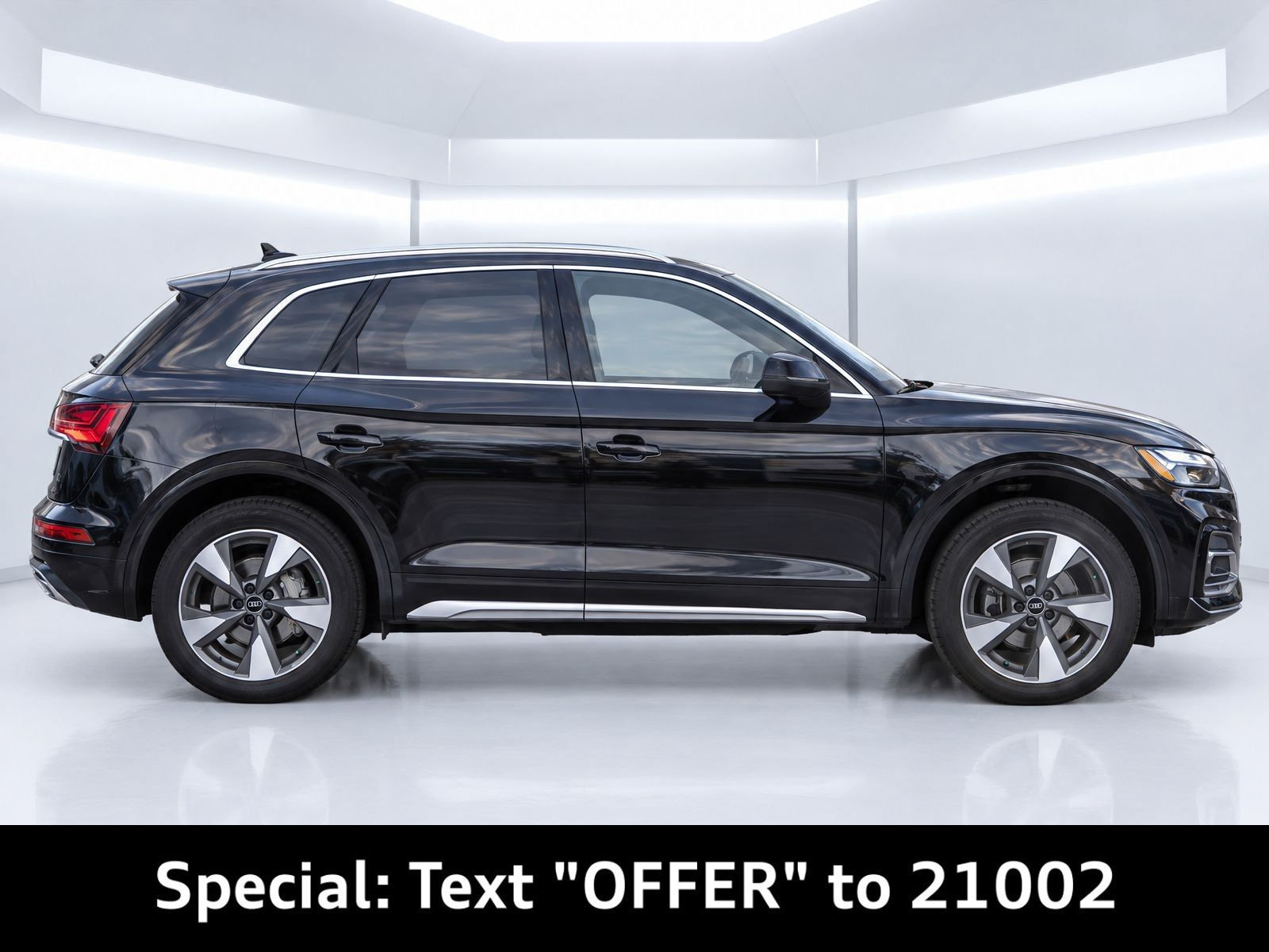 Certified 2024 Audi Q5 2.0T Premium Plus AWD/4WD image 3