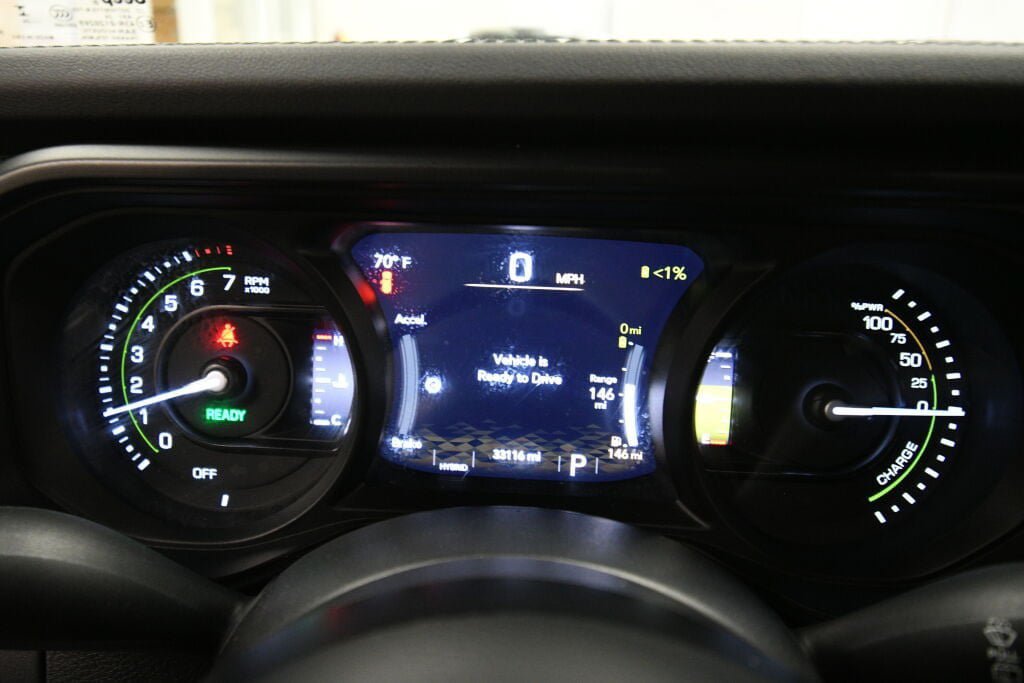 Used 2024 Jeep Wrangler Unlimited Rubicon 4xe AWD/4WD image 13