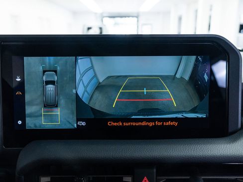 Used 2024 Toyota Land Cruiser image 13