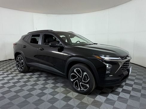 New 2026 Chevrolet Trax RS image 1