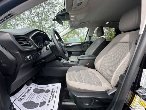 Used 2021 Ford Escape SE w/ Convenience Package image 26