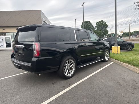Used 2019 GMC Yukon XL Denali w/ Denali Ultimate Package RWD image 5