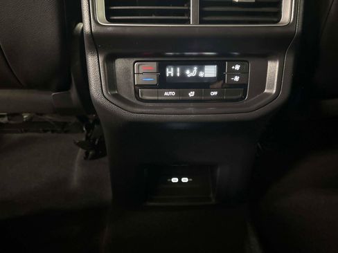 New 2026 Volkswagen Atlas SE image 16