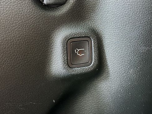 Used 2018 Jeep Compass Trailhawk w/ Leather Interior Group image 30