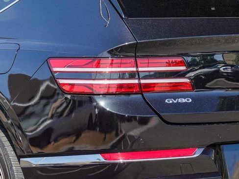 Used 2021 Genesis GV80 2.5T w/ Advanced Package 02 AWD/4WD image 8