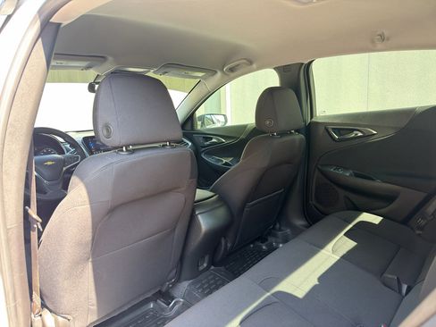 Used 2023 Chevrolet Malibu LS FWD image 13