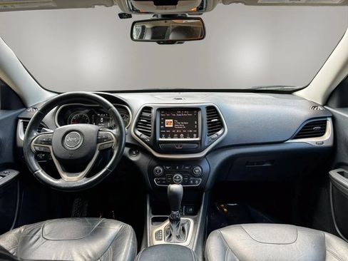 Used 2015 Jeep Cherokee Latitude w/ Comfort/Convenience Group FWD image 14