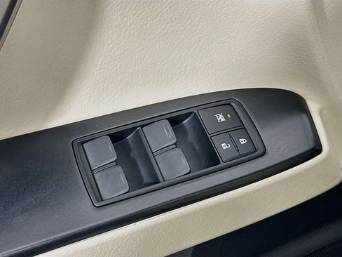 Used 2023 Lexus GX 460 Premium AWD/4WD image 18