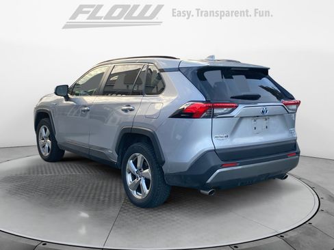 Used 2020 Toyota RAV4 Limited image 5