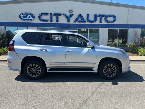 Used 2019 Lexus GX 460 Premium AWD/4WD image 3