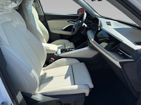 New 2025 Audi Q5 Premium Plus image 9