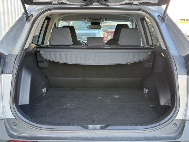 Used 2025 Toyota RAV4 XLE FWD image 32