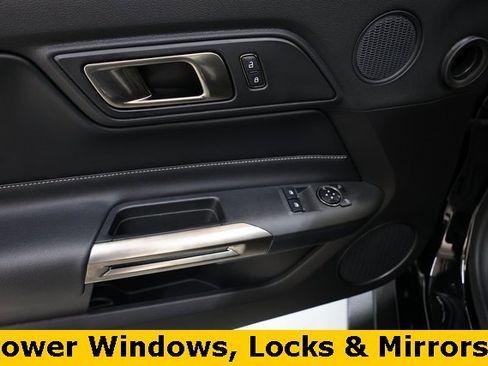 Used 2022 Ford Mustang Shelby GT500 w/ Carbon Fiber Track Pack image 49