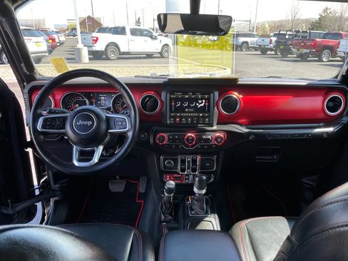 Used 2022 Jeep Wrangler Unlimited Rubicon w/ Steel Bumper Group AWD/4WD image 14