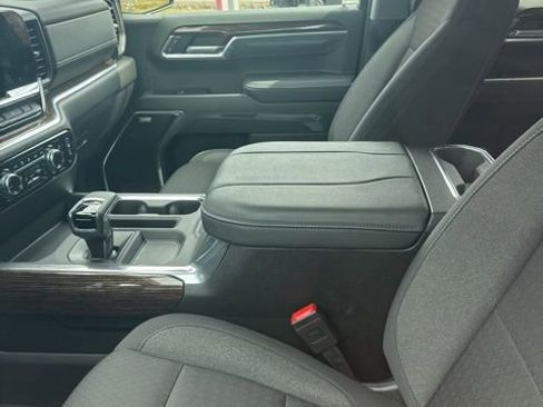 Certified 2025 GMC Sierra 1500 Elevation w/ Preferred Package image 16