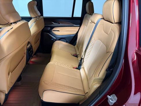 Certified 2025 Jeep Grand Cherokee Summit w/ Luxury Tech Group V image 14