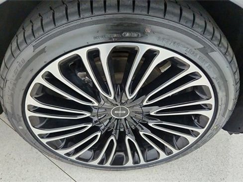 Used 2020 Lincoln Aviator Black Label w/ Dynamic Handling Package image 61