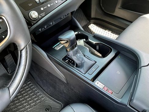 Used 2023 Lexus ES 350 w/ ES 350 Ultra Luxury Package FWD image 20