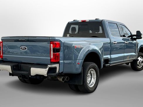 Used 2023 Ford F350 Lariat w/ Lariat Ultimate Package image 11