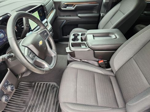 Certified 2025 Chevrolet Silverado 1500 LT RWD image 14