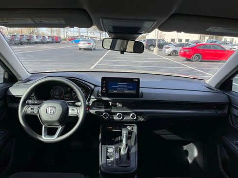 Used 2026 Honda CR-V LX image 10