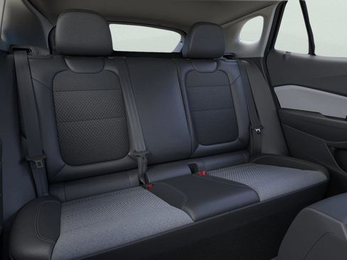 New 2026 Chevrolet Trax LT image 17