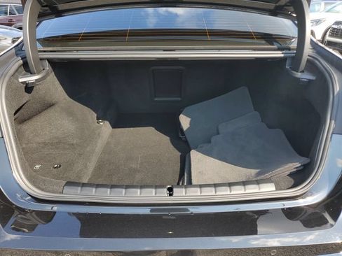 Used 2023 BMW 740i w/ Parking Assistance Package RWD image 9