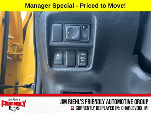 Used 2017 Nissan Juke SL AWD/4WD image 31