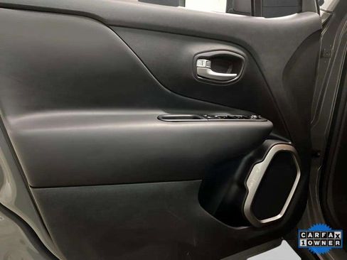 Used 2022 Jeep Renegade Latitude image 14